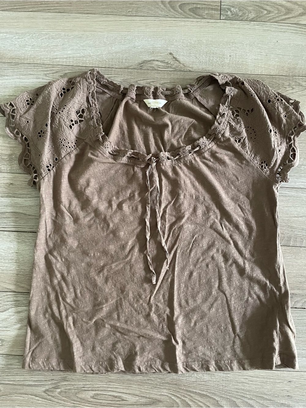 Lucky Brand Taupe Eyelet Sleeve Tie-Front Top